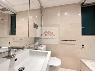Wan Chai - The Avenue Phase 1 Block 5 05
