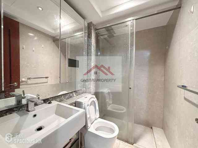 Wan Chai - The Avenue Phase 1 Block 5 03