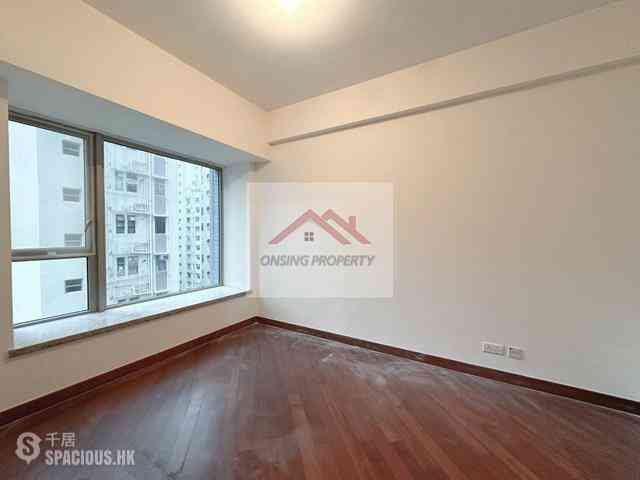 Wan Chai - The Avenue Phase 1 Block 5 05