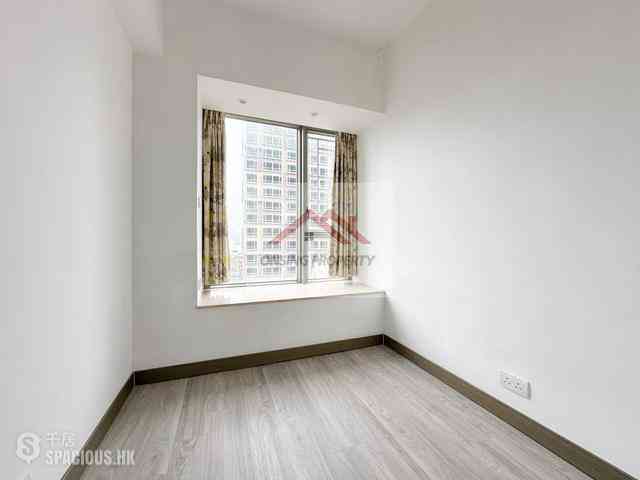 Sai Ying Pun - Island Crest 08