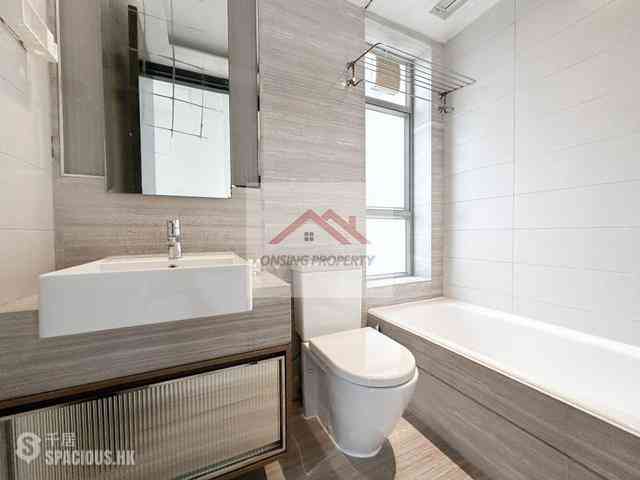Sai Ying Pun - Island Crest 09