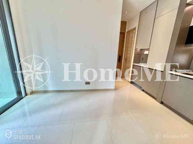 Sai Ying Pun - Upper Manor 03