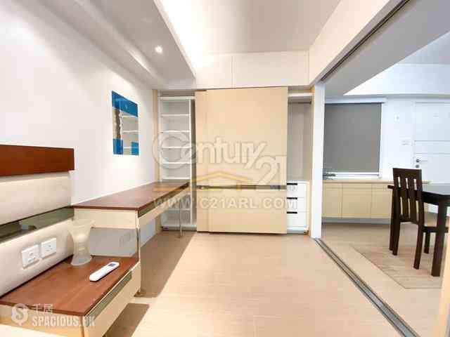 Kennedy Town - Chin Hom Court 03