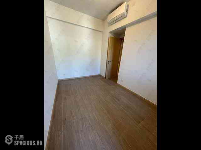 Wong Chuk Hang - The Southside Phase 2 La Marina Tower 1B 08