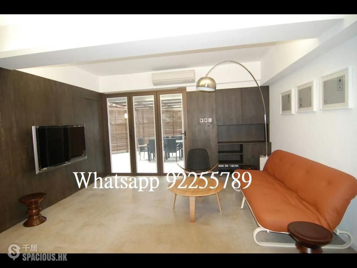 Sai Ying Pun - Golden Phoenix Court 01