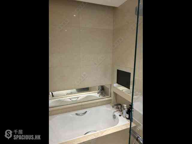 West Kowloon - The Cullinan (Tower 21 Zone 3 Royal Sky) 07