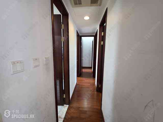 Tai Kok Tsui - The Hermitage Block 3 05