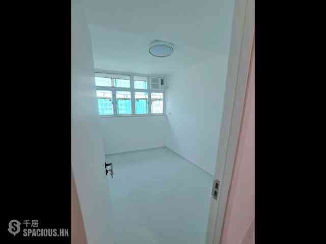 Quarry Bay - Fok Cheong Building 02