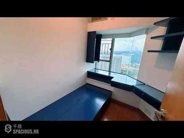 Tung Chung - Coastal Skyline 04