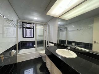 Mid Levels Central - The Grand Panorama Block 2 08