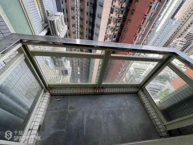 Soho - Centrestage Block 1 02