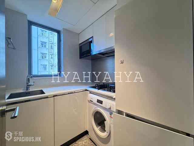 Soho - Centrepoint 09