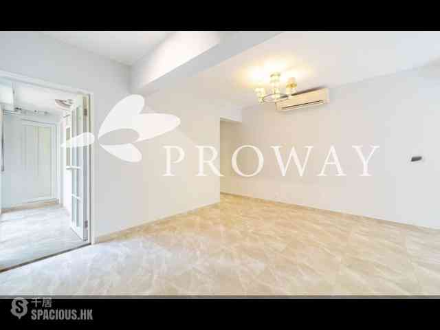 Mid Levels Central - Merry Court 02