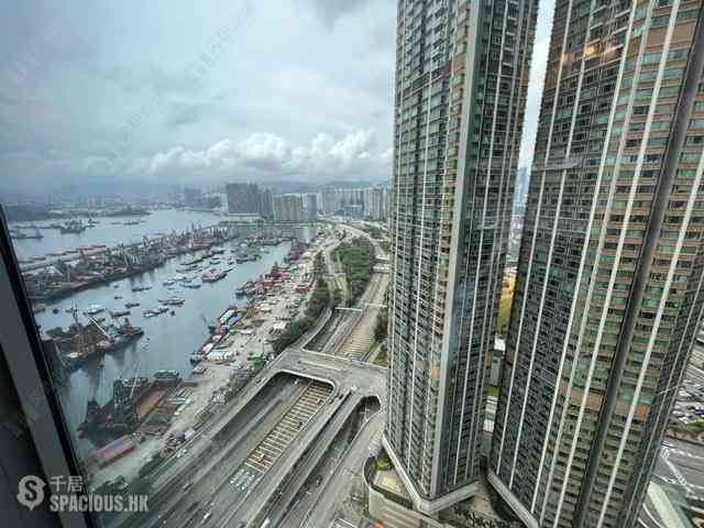 West Kowloon - The Cullinan (Tower 21 Zone 5 Star Sky) 02