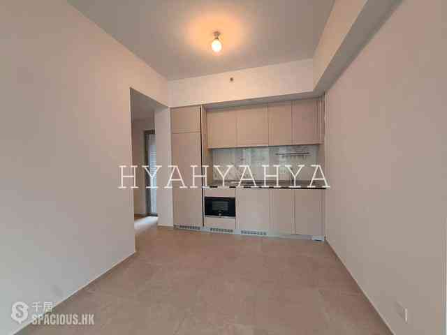 Sai Ying Pun - No.8 Hing Hon Road (Resiglow-Bonham) 05