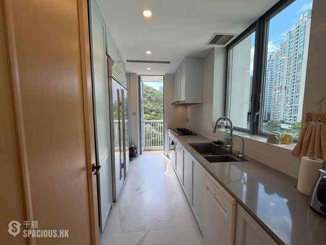 Ap Lei Chau - Larvotto Block 1 06