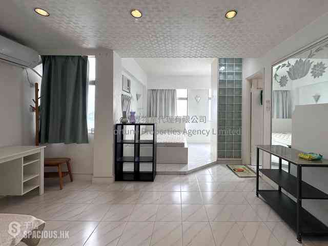 Shek Tong Tsui - Chester Court 02
