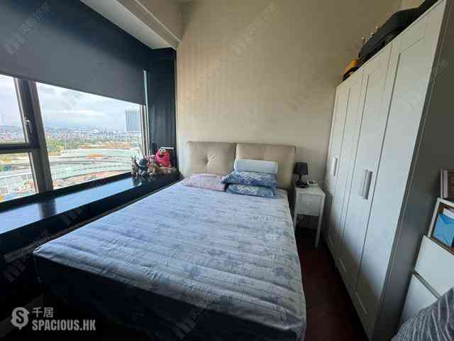 Yau Ma Tei - The Coronation Tower 3 03