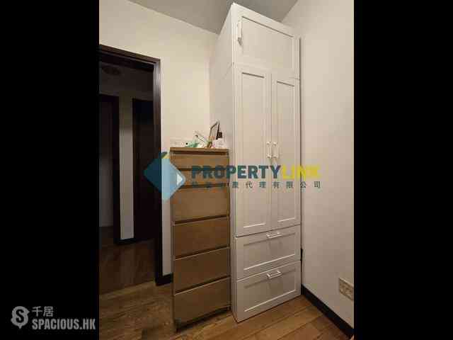 Central - Hollywood Terrace 12