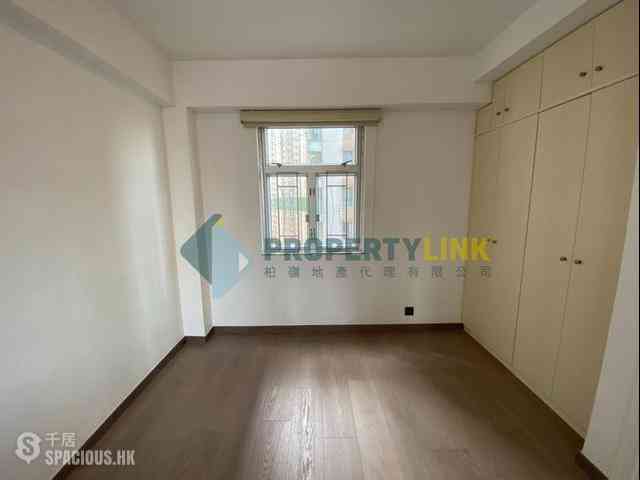 Soho - King Ho Building 07