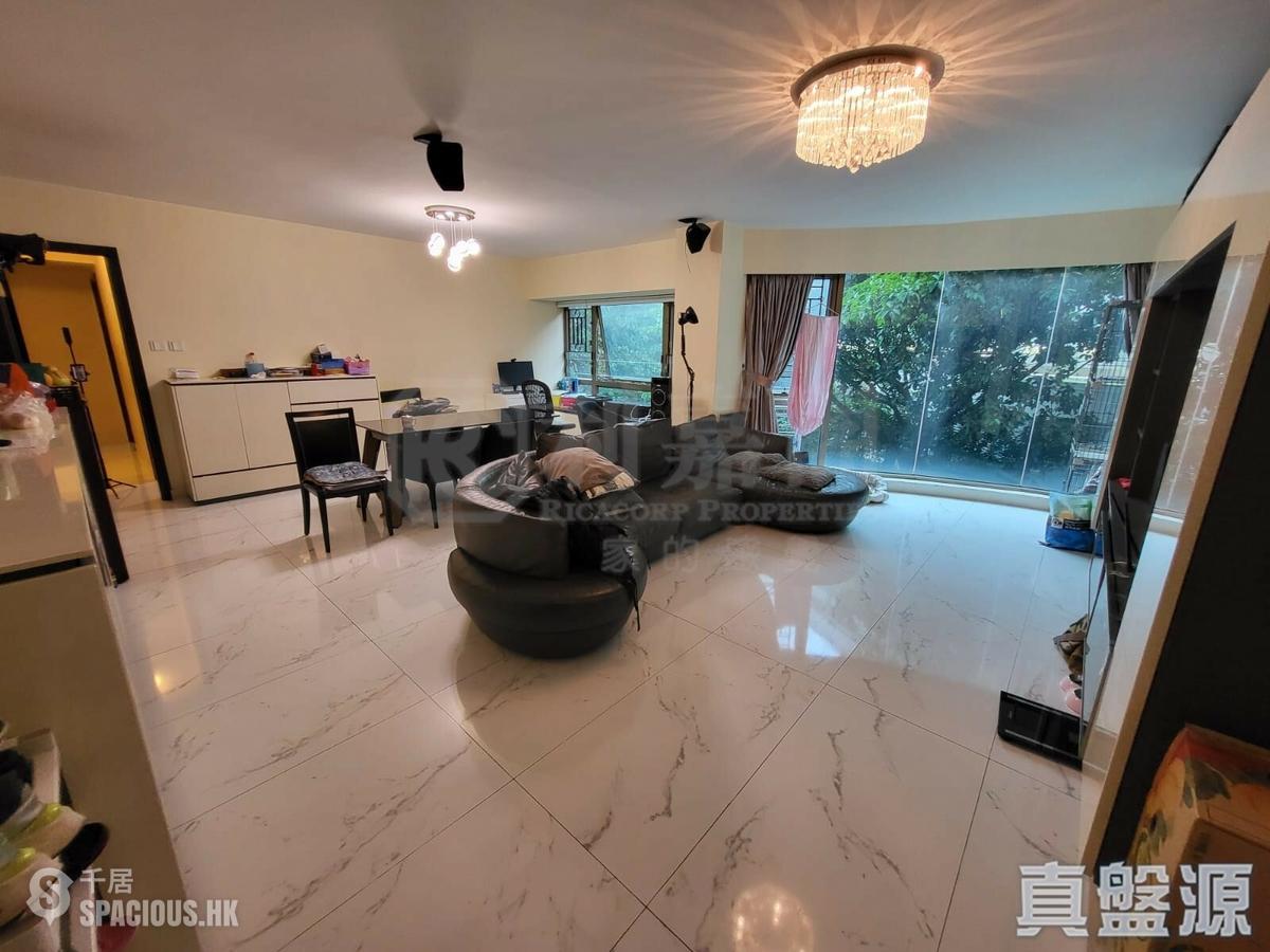 Yau Ma Tei - King's Park Villa 01