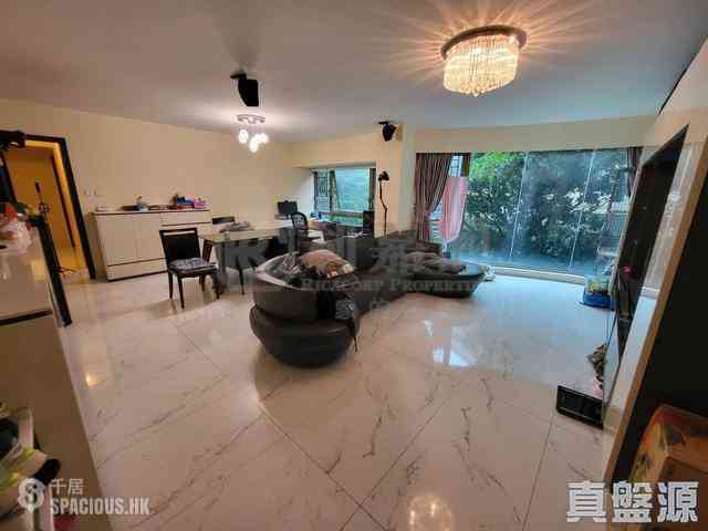Yau Ma Tei - King's Park Villa 01
