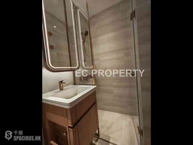 Sai Ying Pun - Upper Manor 09