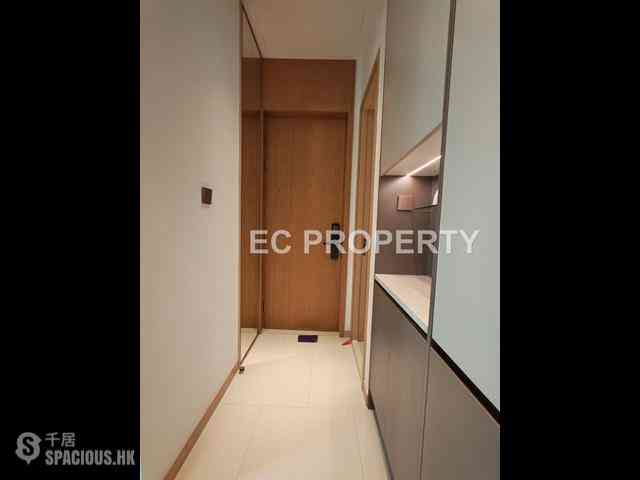 Sai Ying Pun - Upper Manor 07