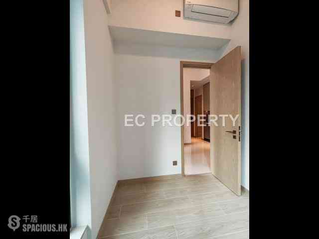 Sai Ying Pun - Upper Manor 11