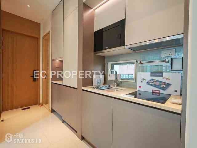 Sai Ying Pun - Upper Manor 05