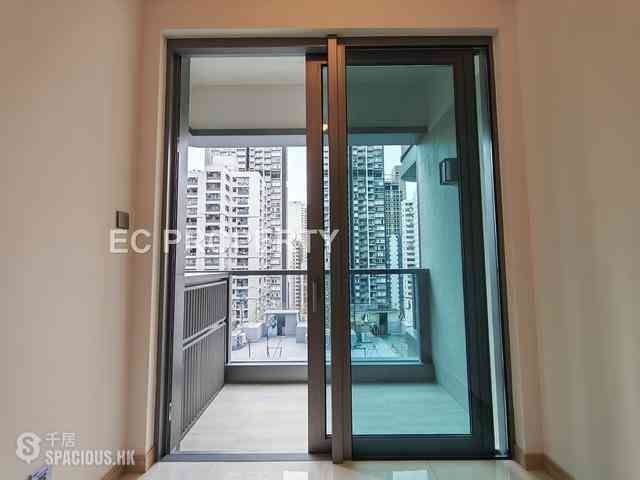 Sai Ying Pun - Upper Manor 02