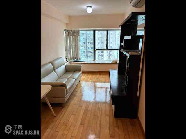 Sheung Wan - Queen's Terrace 01