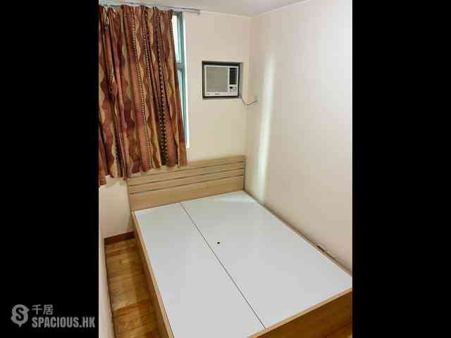 Sheung Wan - Queen's Terrace 12