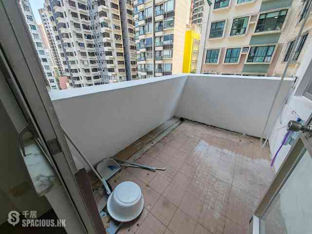Soho - King Ho Building 01