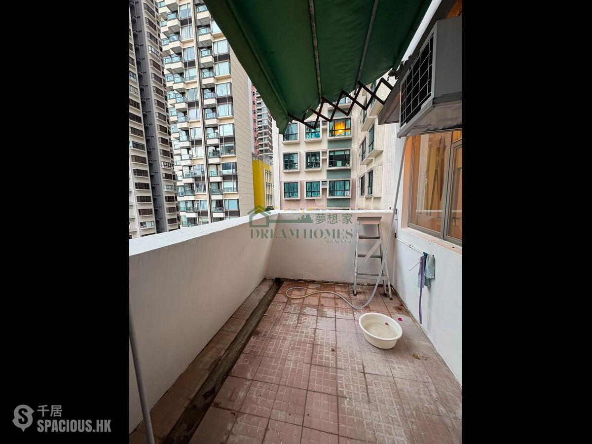 Soho - King Ho Building 01