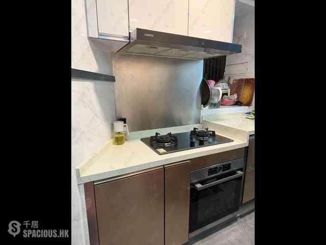 Sai Ying Pun - Ning Yeung Terrace Block A 06