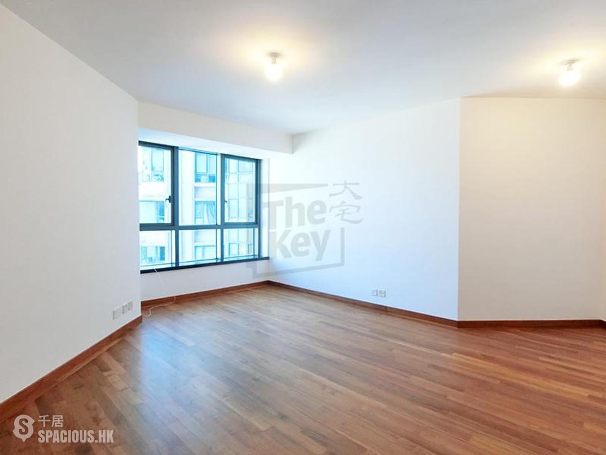 Mid Levels West - 80 Robinson Road 01