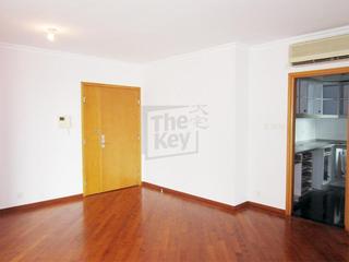 Mid Levels West - 80 Robinson Road 02