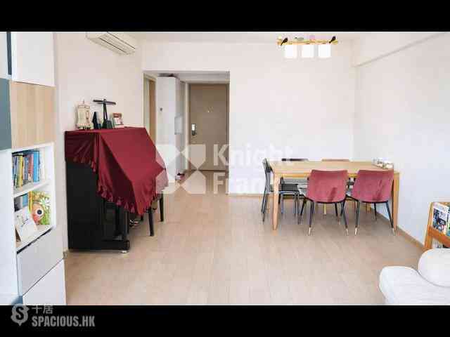 Shau Kei Wan - Island Garden 03