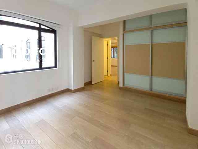 Wan Chai - Fortune Court 05