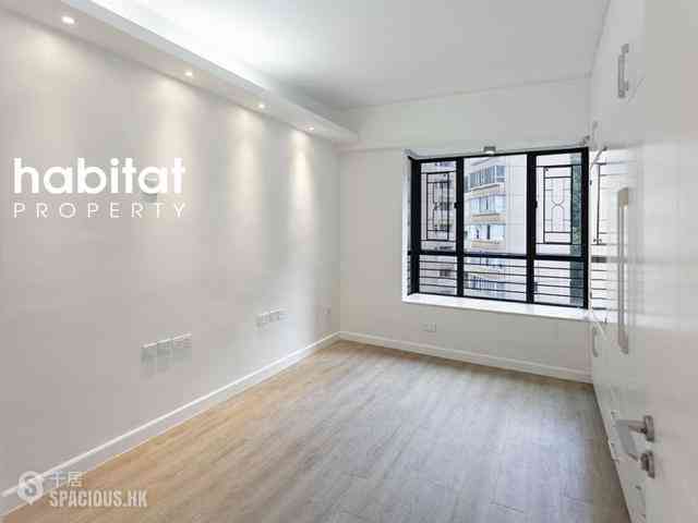 Mid Levels Central - Clovelly Court 04