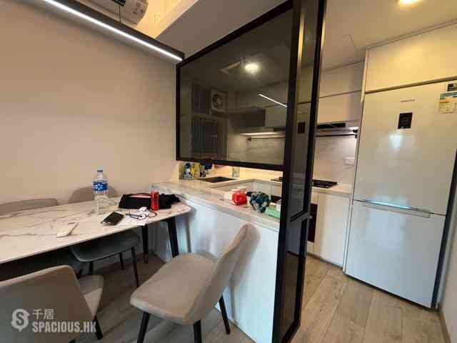Sai Ying Pun - Centre Place 03
