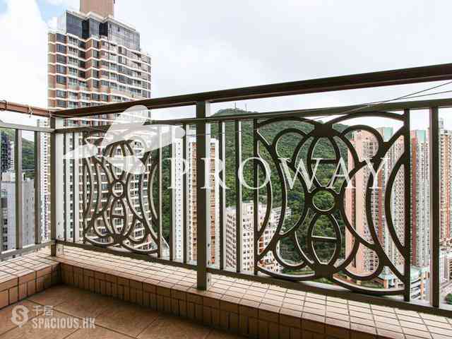 Kennedy Town - The Merton 03