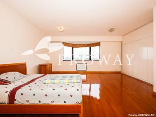 Repulse Bay - South Bay Towers 07