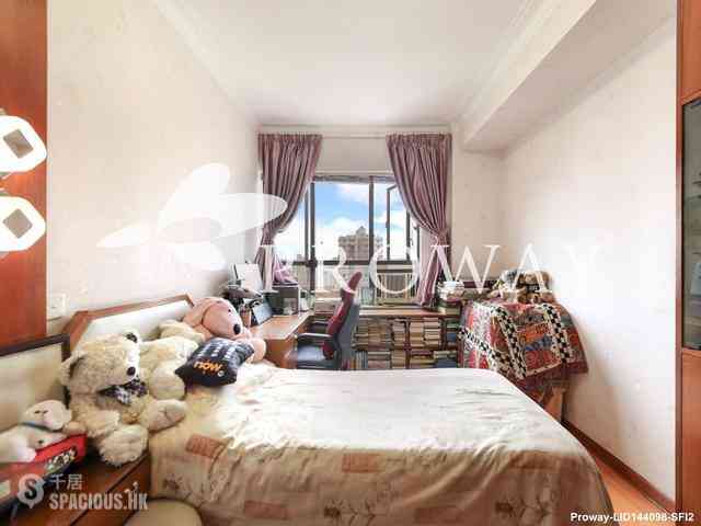 Pok Fu Lam - La Clare Mansion 09