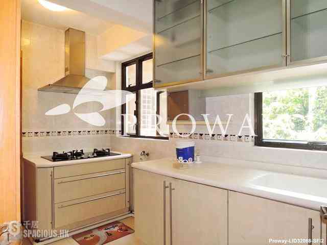 Pok Fu Lam - Baguio Villa 11