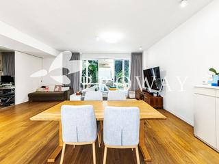 Pok Fu Lam - 18-22, Crown Terrace 05