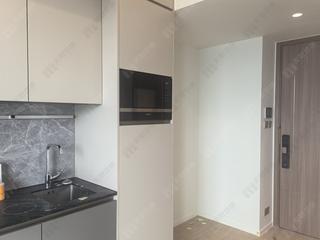 Sai Ying Pun - Des Voeux W Residence 03
