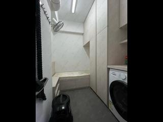 Mid Levels Central - Merry Court 16
