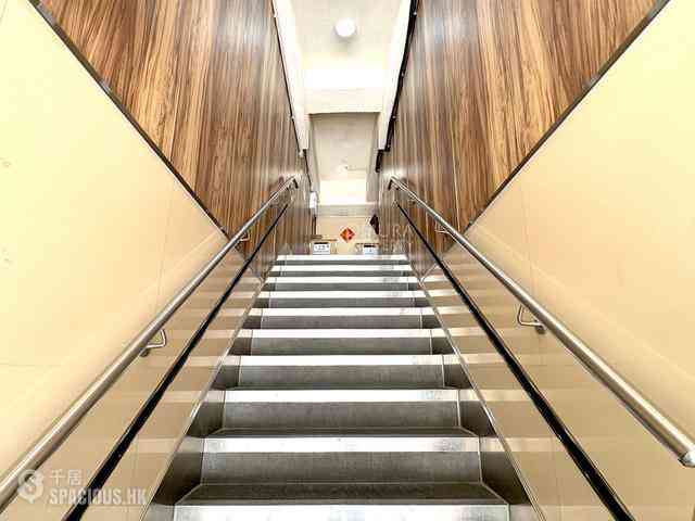 Causeway Bay - Hon Man Mansion 23